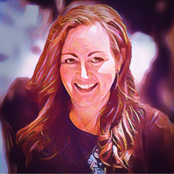 Meet your Posher, Leslie - Picture 1 of 1